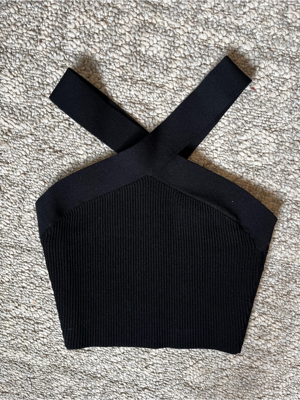 Aritzia Babaton Black Knit Fitted Ribbed Sculpt Halter Crop Top S - Picture 2 of 3